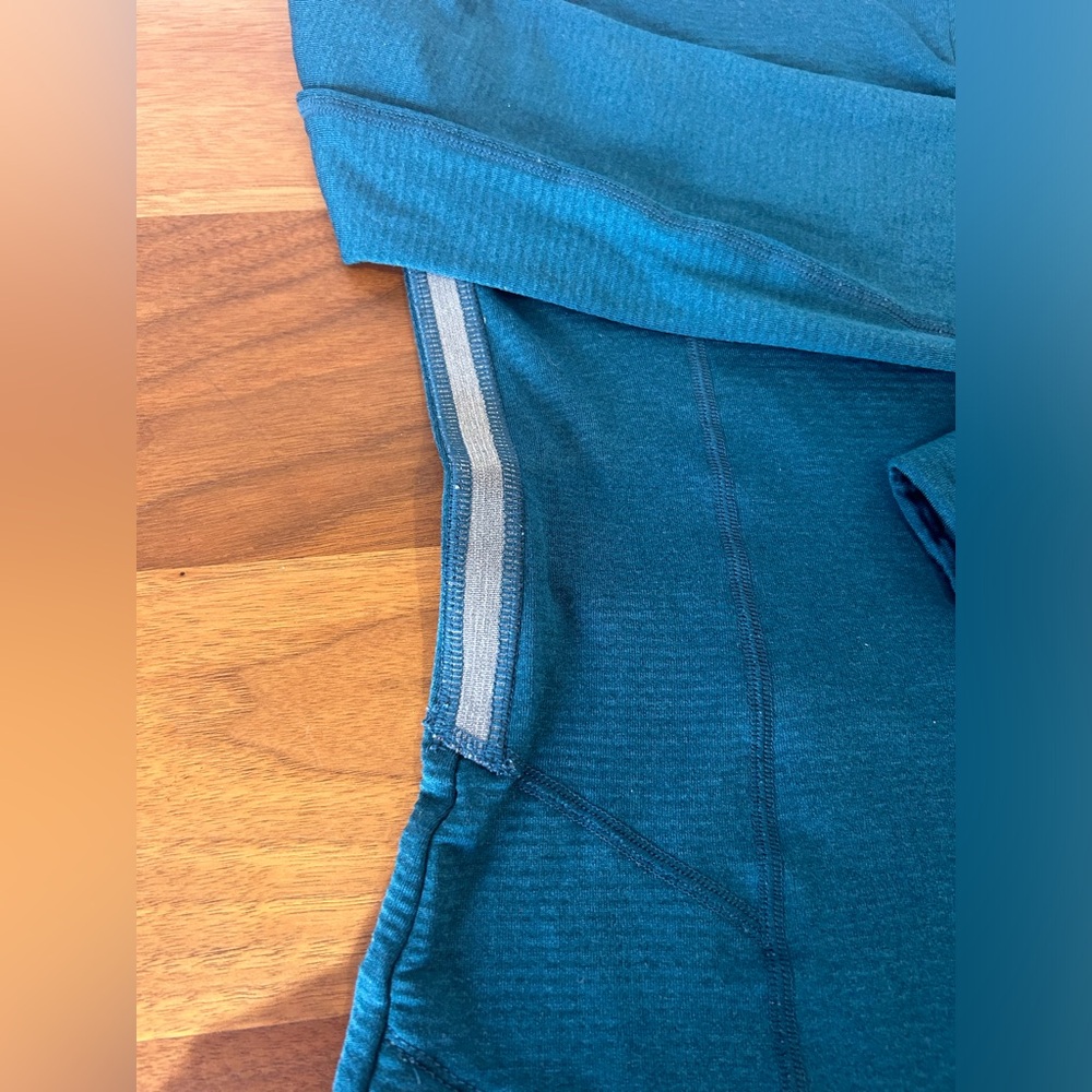 Winter Running Top - Picture 3 of 6